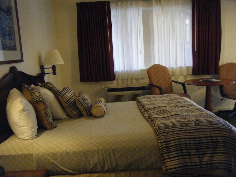 Rodeway Inn Near Downtown モントレー エクステリア 写真