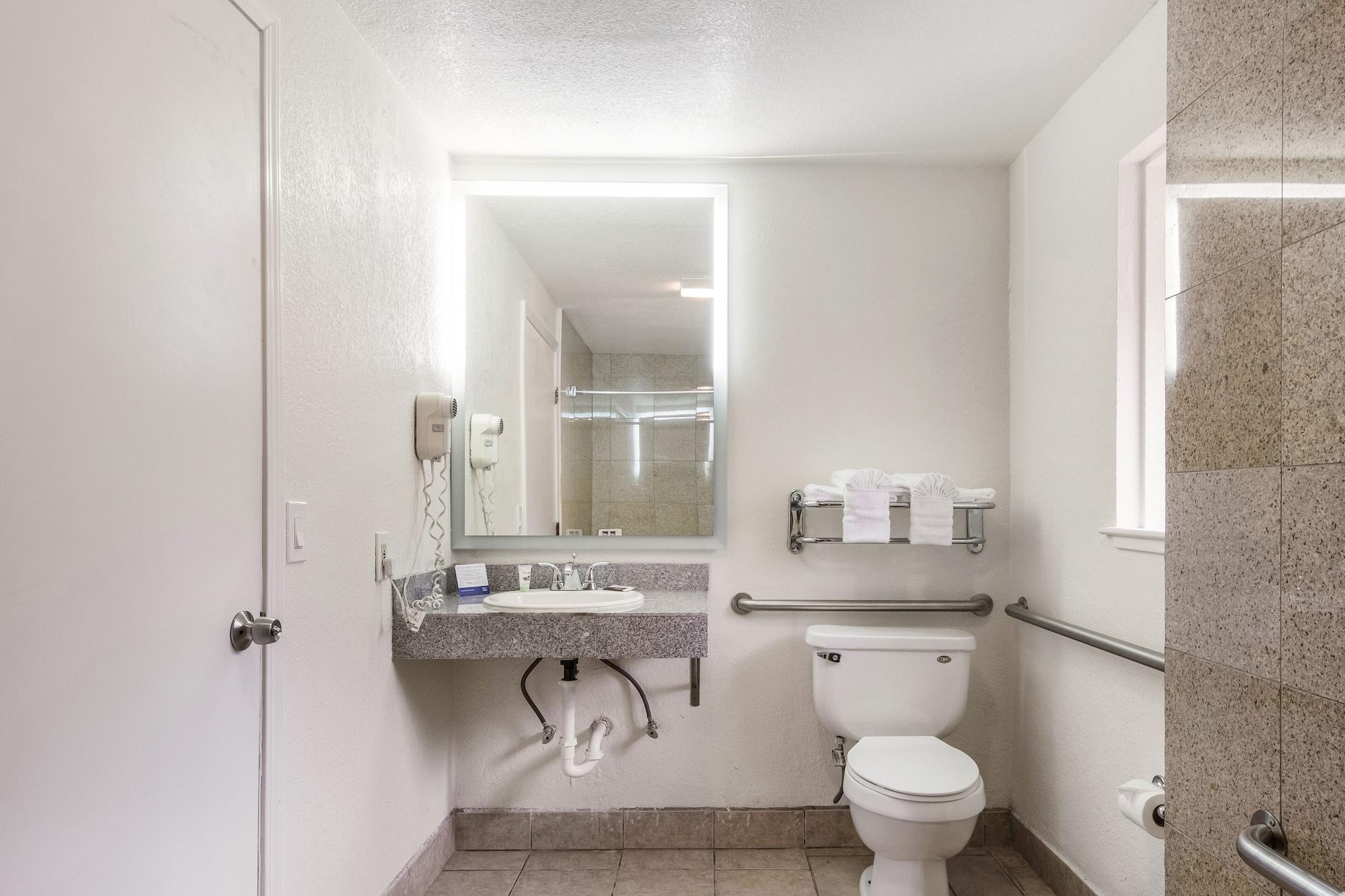 Rodeway Inn Near Downtown モントレー エクステリア 写真